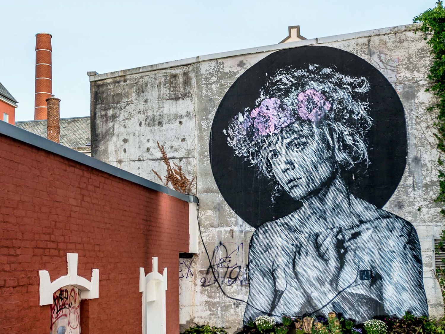 Considéré comme le tout premier festival de Street Art, le festival Nuart a été créé en 2001 dans la ville de Stavanger en Norvège et a depuis étendu son programme à Aberdeen au Royaume-Uni (©B.Tallman/@Snik).