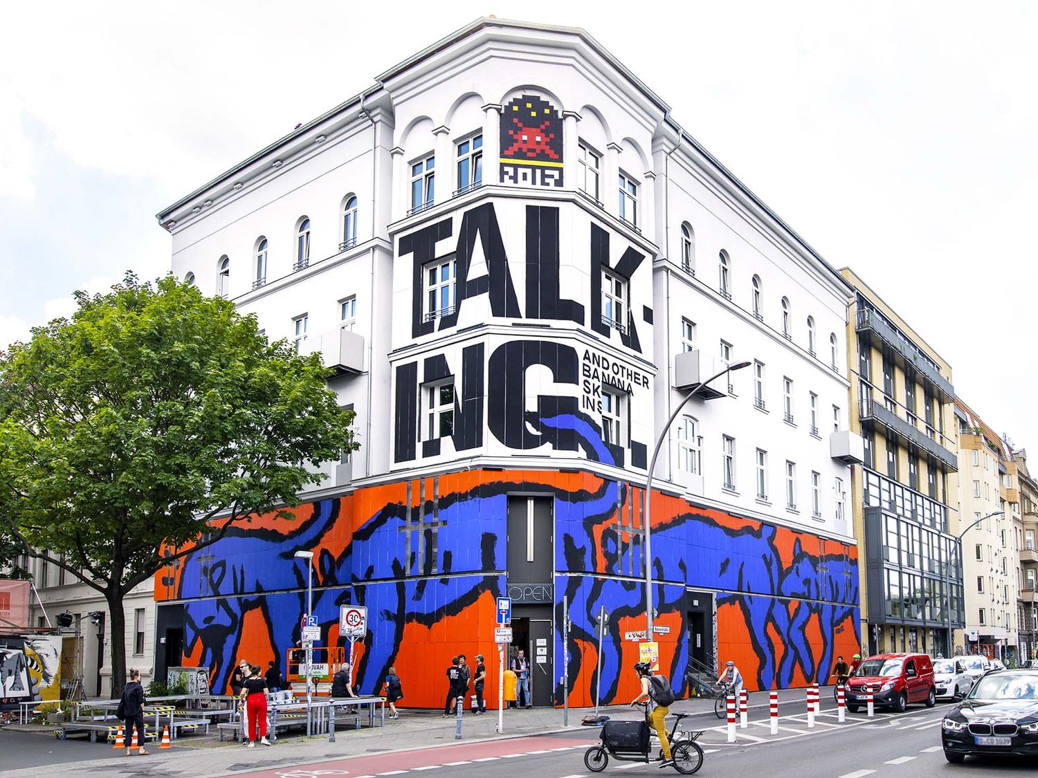 Existing since 2013 thanks to the foundation “Berliner Leben”, the Urban Nation Museum opened its door in 2017 in a former historical building located at the Bülowstrasse (©Nika Kramer).