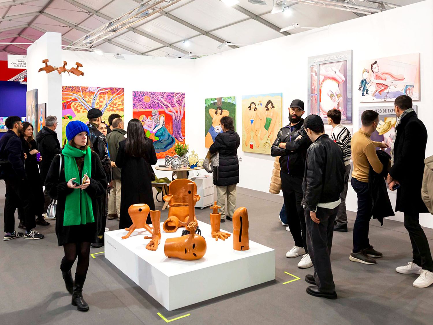 Chaque année au mois de mars, Madrid se transforme en capitale mondiale de l’art contemporain au travers d’expositions, d’art public et de foires, dont UVNT Art Fair fait partie (©Urvanity).